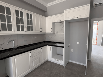 ÇANDARLI'DA DENİZE 250 METRE HARİKA VİLLA