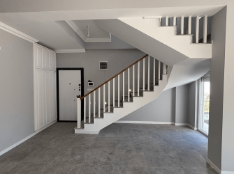 ÇANDARLI'DA DENİZE 250 METRE HARİKA VİLLA