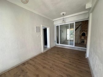 TERASLI MANZARALI DOĞAYLA İÇ İÇE SATILIK 3+1 VİLLA