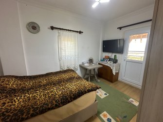 DENİZ MANZARALI GENİŞ BAHÇE KULLANIMLI MÜSTAKİL EV