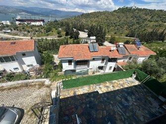 DENİZ MANZARALI GENİŞ BAHÇE KULLANIMLI MÜSTAKİL EV
