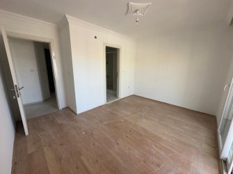 Sahile 50m, Havuzlu Sitede Deniz Manzaralı Dubleks Daire