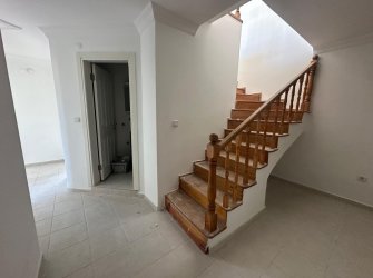 Sahile 50m, Havuzlu Sitede Deniz Manzaralı Dubleks Daire