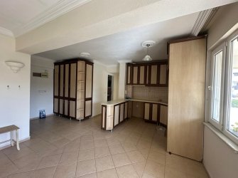 GÜLLÜK'ÜN MERKEZİNDE SAHİLE 100 METRE SATILIK 2+1 DAİRE