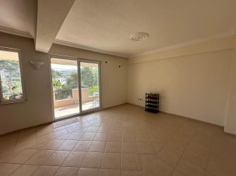 GÜLLÜK'ÜN MERKEZİNDE SAHİLE 100 METRE SATILIK 2+1 DAİRE