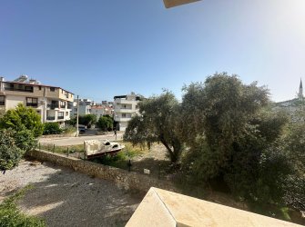 GÜLLÜK'ÜN MERKEZİNDE SAHİLE 100 METRE SATILIK 2+1 DAİRE