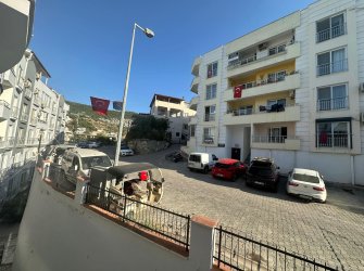 Güllük'te Denize 50m, Site İçinde Eşyalı 1+1 Daire