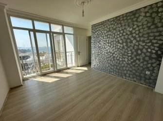 Güllük Merkezde Full Deniz Manzaralı 1+1 Satılık Daire