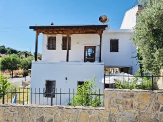 DENİZ MANZARALI HAVUZLU MÜSTAKİL EV